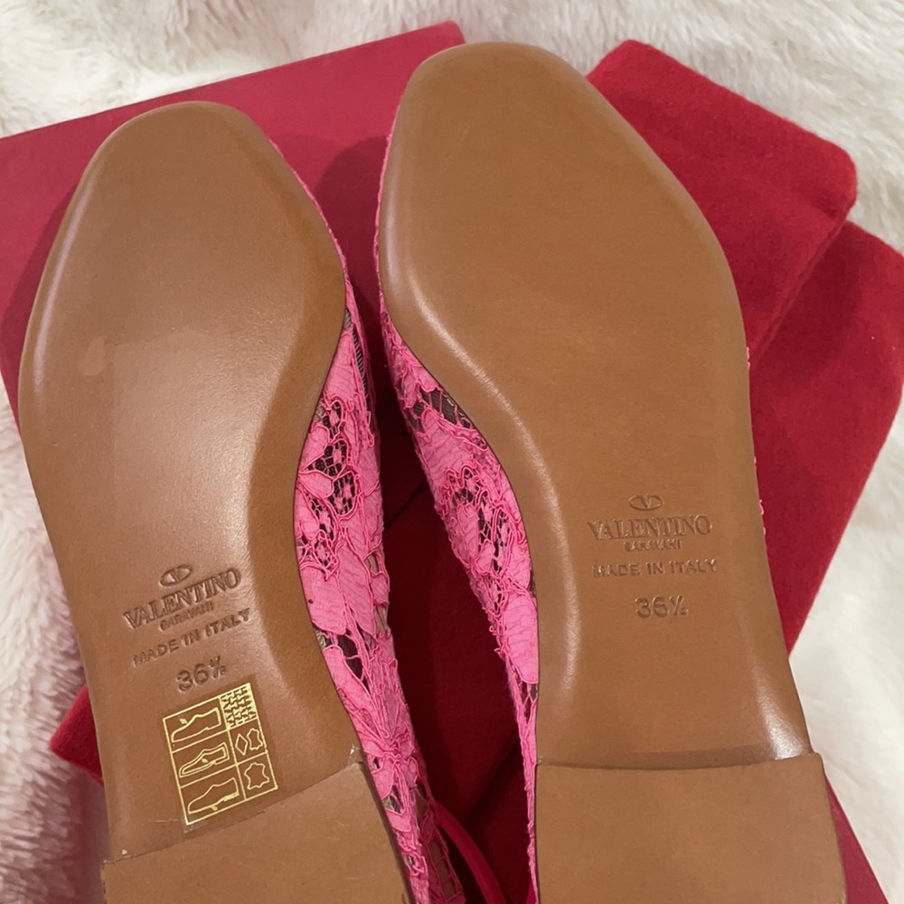 Valentino Garavani Lace Ankle Strap Flats - Picture 7 of 9